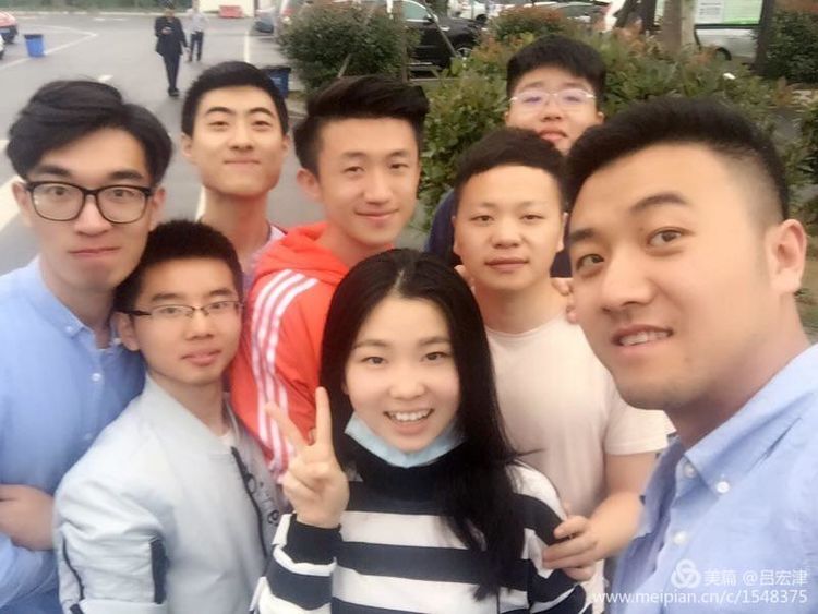 1493346529176430.jpg 2.jpg