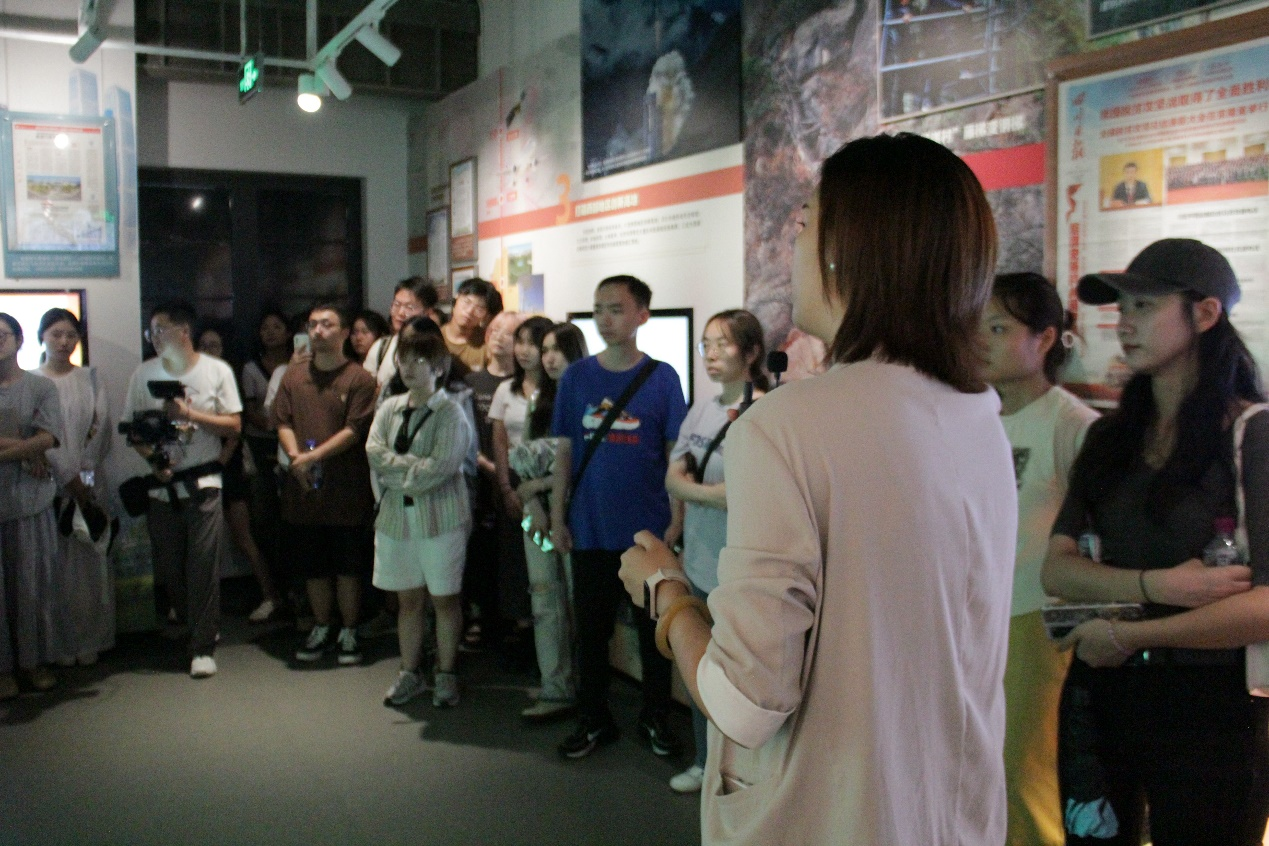 1726462465452954.png 图片2.png